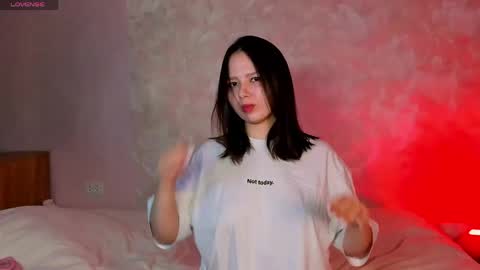 JULIE online show from April 19, 10:14 am