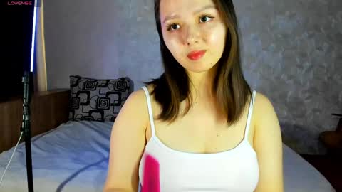 JULIE online show from June 3, 2:33 pm