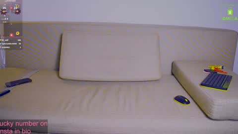 Just Vero online show from December 17, 1:50 am