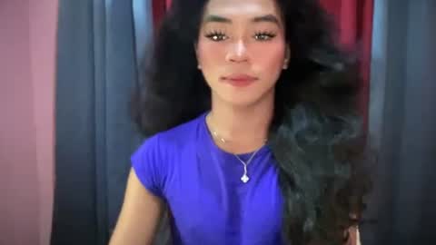 Snapshot of miss_veron_xoxo chatting on November 7, 6:24 am miss_veron_xoxo online show from November 7, 6:24 am