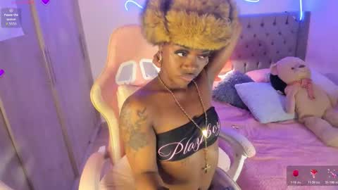 Tay Tay Independent Model   online show from December 16, 5:56 am