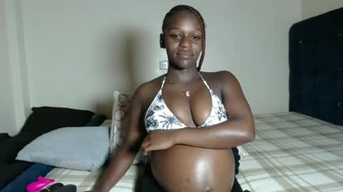 Snapshot of miss_wetcherry chatting on June 15, 12:24 am Cherie Independent model online show from June 15, 12:24 am