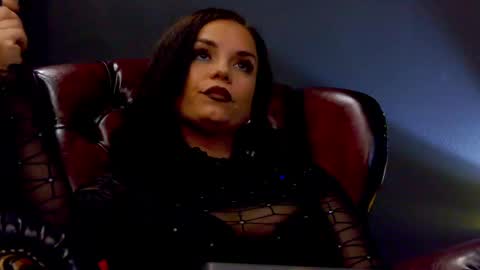 AliceReign online show from April 16, 5:41 am