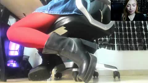 Snapshot of missalmafenix chatting on June 6, 6:01 pm missalmafenix online show from June 6, 6:01 pm