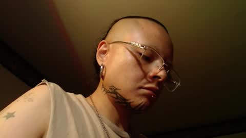 Snapshot of missanarky chatting on November 19, 2:00 am Anarkitten online show from November 19, 2:00 am