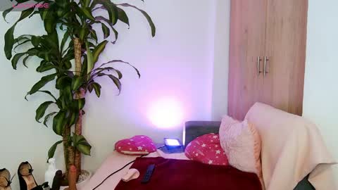 missangeldust online show from April 6, 9:10 am