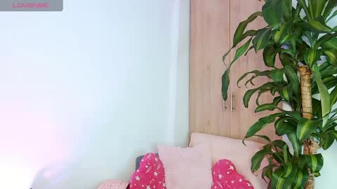 missangeldust online show from April 18, 12:25 am