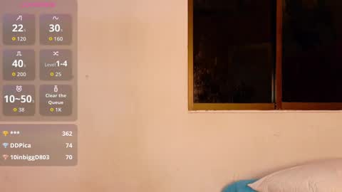 Snapshot of missbnasty_ chatting on October 13, 7:25 pm Miss Evelyn online show from October 13, 7:25 pm