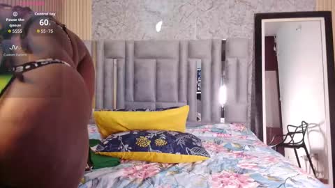 Snapshot of missbnasty_ chatting on November 23, 12:27 pm Miss Evelyn online show from November 23, 12:27 pm