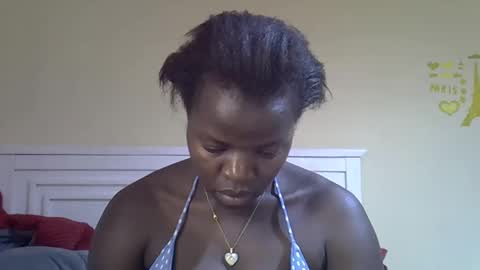 misscandy352_ online show from April 12, 9:47 am