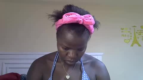 misscandy352_ online show from April 13, 1:44 am