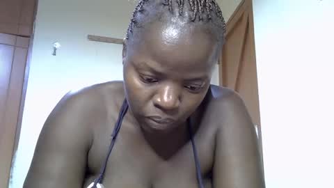 misscandy352_ online show from June 17, 5:54 am