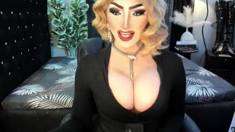 PRIESTESS CHANNEL online show from October 19, 8:42 pm