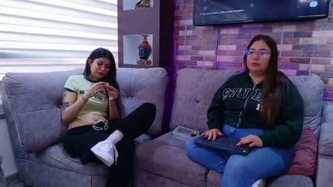 misscheelsee_as online show from May 26, 3:30 pm