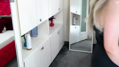 Darcy online show from April 11, 4:39 am