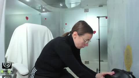 Miss Domina online show from April 8, 2:44 am