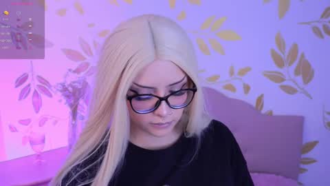 Snapshot of misselektra__ chatting on September 9, 4:12 am ELEKTRA online show from September 9, 4:12 am