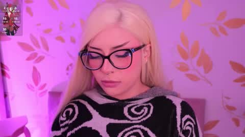 Snapshot of misselektra__ chatting on January 8, 4:59 am ELEKTRA online show from January 8, 4:59 am