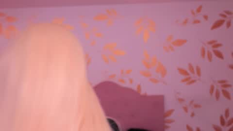 Snapshot of misselektra__ chatting on February 9, 5:33 am ELEKTRA online show from February 9, 5:33 am