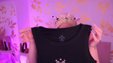 Snapshot of misselektra__ chatting on February 11, 5:56 am ELEKTRA online show from February 11, 5:56 am