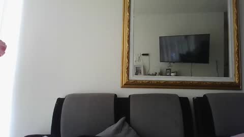 Snapshot of misselii chatting on January 30, 5:39 pm melodie online show from January 30, 5:39 pm