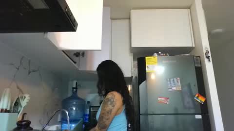 Snapshot of misselii chatting on February 20, 12:41 am melodie online show from February 20, 12:41 am