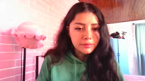 Snapshot of misselii chatting on September 21, 2:08 pm melodie online show from September 21, 2:08 pm