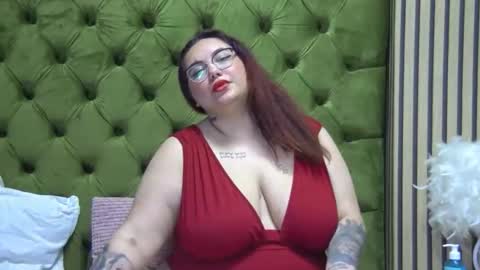 MissElisabeth online show from March 31, 5:19 am