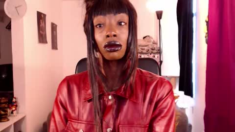 Emilie Diaz online show from January 13, 2:33 pm