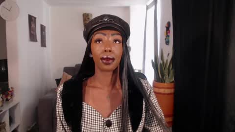 Emilie Diaz online show from April 16, 4:08 pm