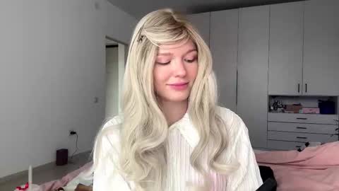 Viola online show from January 9, 8:06 am