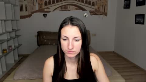 Snapshot of missis_sofiia chatting on December 14, 7:29 am Sofia online show from December 14, 7:29 am