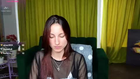 Snapshot of missis_sofiia chatting on June 18, 9:14 am Sofia online show from June 18, 9:14 am