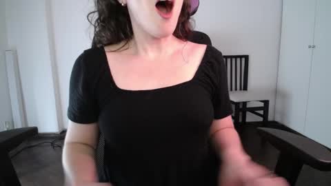 Snapshot of missivana777 chatting on March 7, 9:27 pm Ivana online show from March 7, 9:27 pm