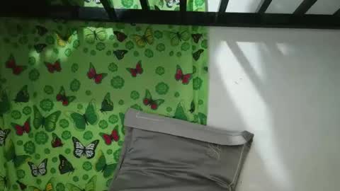 Jona online show from April 19, 3:44 pm