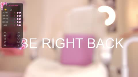 Snapshot of missketzaly chatting on December 20, 4:57 pm Ania online show from December 20, 4:57 pm