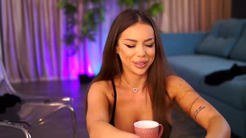 Snapshot of misskiarra chatting on January 27, 6:19 am misskiarra online show from January 27, 6:19 am