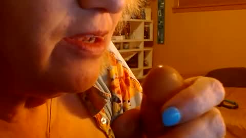 Snapshot of misskittyfox chatting on July 12, 4:36 am MissKittyFox online show from July 12, 4:36 am