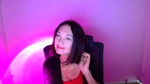 Snapshot of misskristyyy chatting on October 3, 11:18 am Christina online show from October 3, 11:18 am