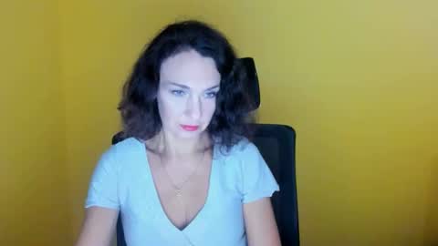Snapshot of misskristyyy chatting on October 13, 11:21 am Christina online show from October 13, 11:21 am