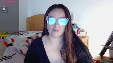 Snapshot of misslady__eva chatting on February 10, 1:44 pm eva   online show from February 10, 1:44 pm