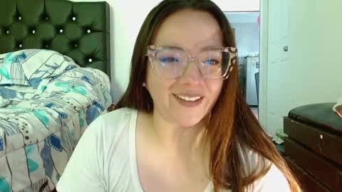 Snapshot of misslady__eva chatting on February 28, 2:53 pm eva   online show from February 28, 2:53 pm
