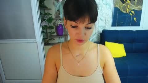 MissLaura online show from October 12, 8:02 am