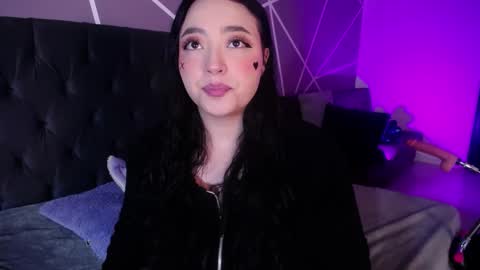Snapshot of missloise chatting on March 7, 1:40 pm Miss Loise online show from March 7, 1:40 pm