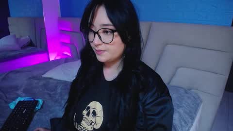 Snapshot of missloise chatting on October 13, 1:27 am Miss Loise online show from October 13, 1:27 am