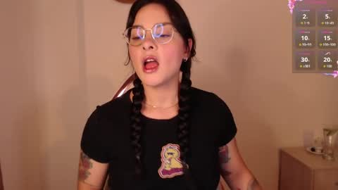 missmariana_ online show from March 28, 11:37 pm