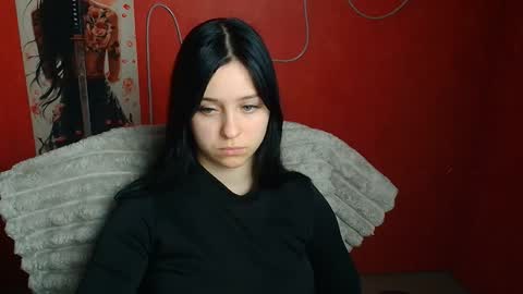 Mia online show from March 10, 12:54 pm