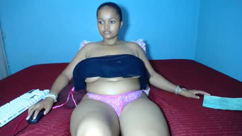 mimmi online show from February 4, 12:22 pm