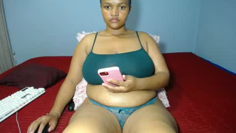Snapshot of missmimmi69 chatting on June 22, 6:10 am mimmi online show from June 22, 6:10 am