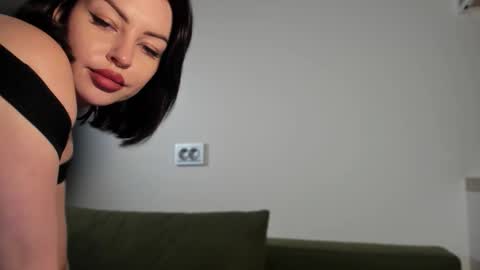 Snapshot of missmirandagd chatting on September 30, 12:10 pm online show from September 30, 12:10 pm